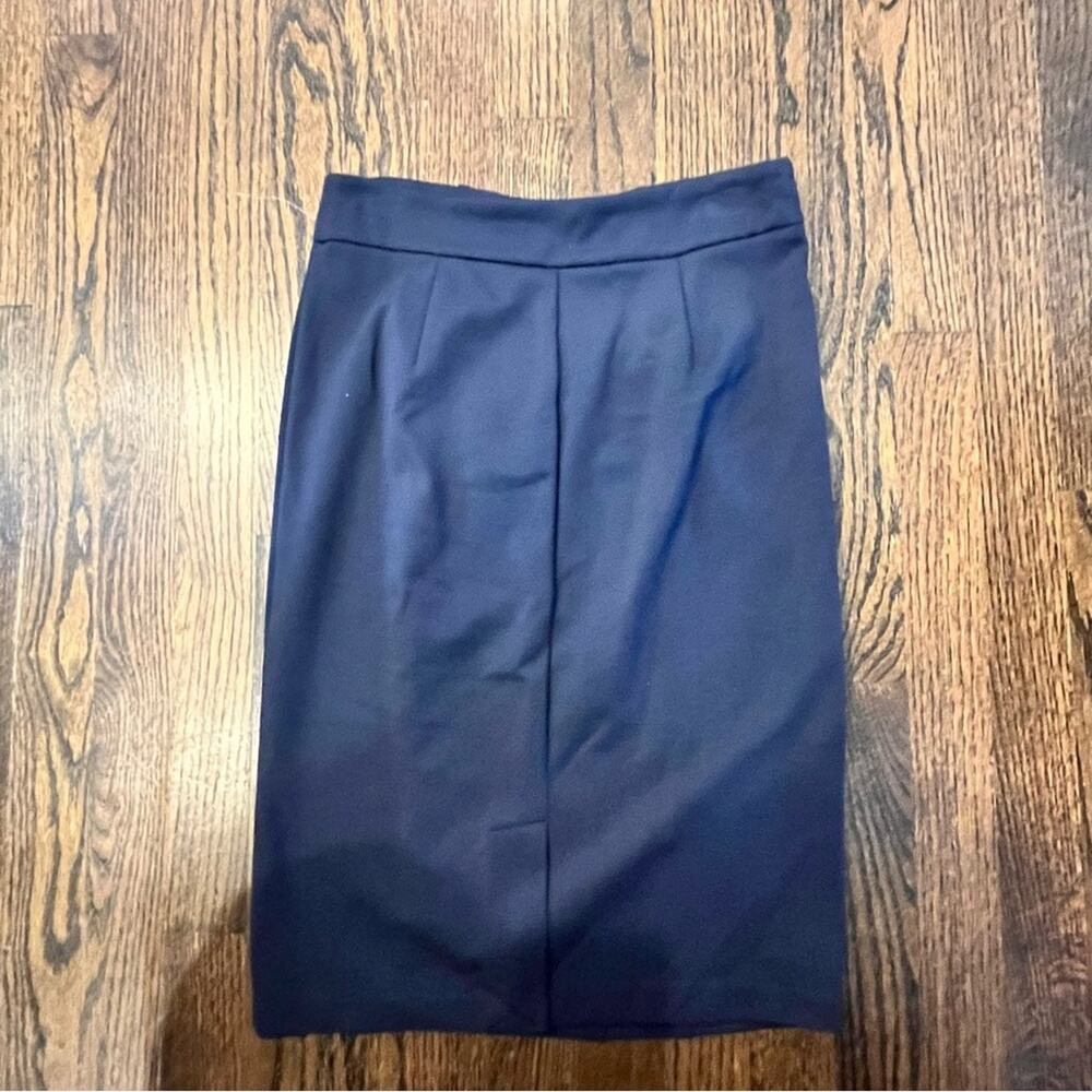 T. Tahari Navy Pencil Skirt Office Work Classic Midi Formal Women's XS NWT - Picture 2 of 4